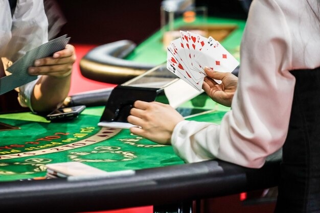 sukatoro platform showing live-dealer table and sportsbook interface